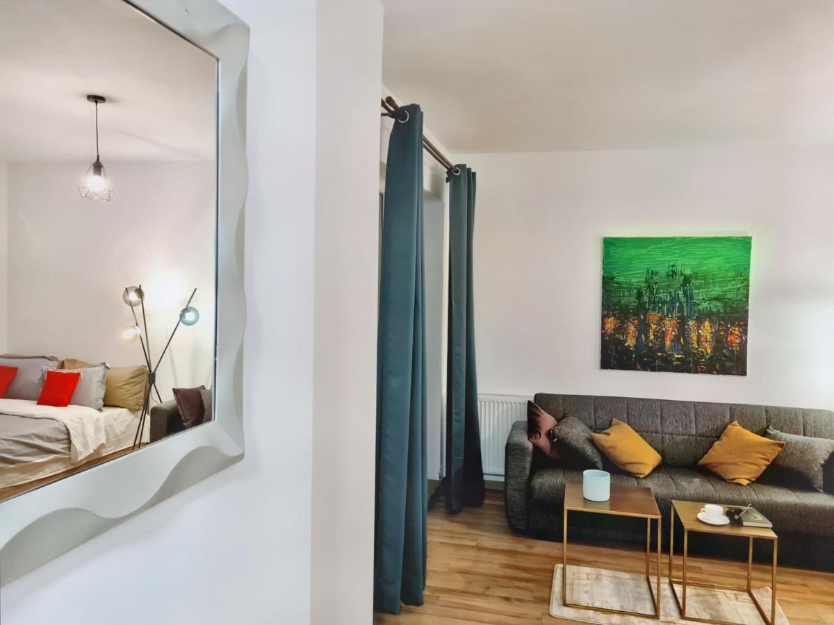 Lovely Ultracentral Apartment With Parking Cluj-Napoca Ngoại thất bức ảnh